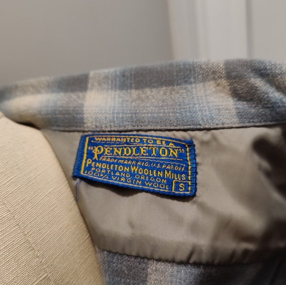 Pendleton Wool Button Up Blue Plaid Shirt - Picture 4 of 4